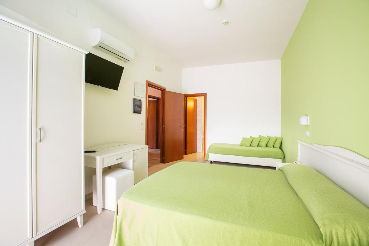 Hotel Falcone Vieste Esterno foto