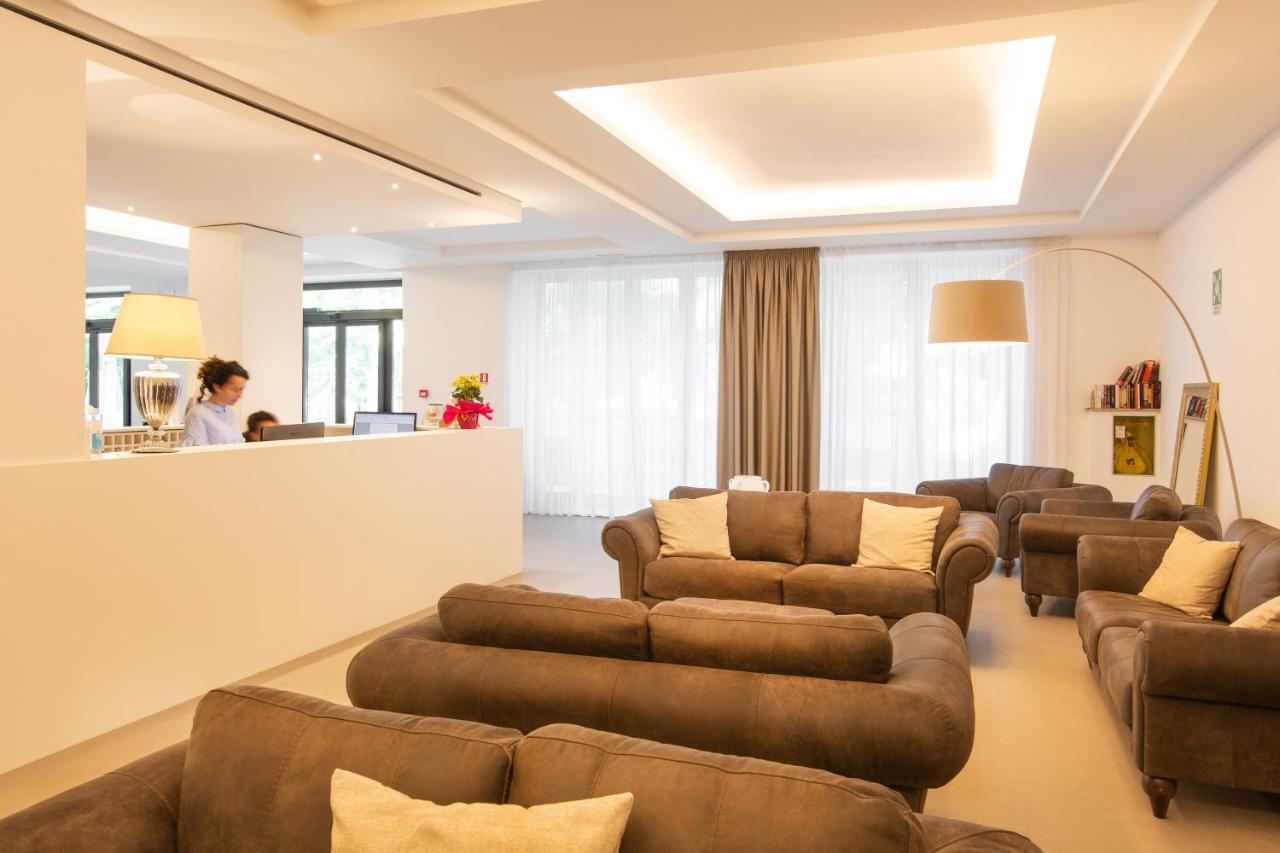 Hotel Falcone Vieste Esterno foto