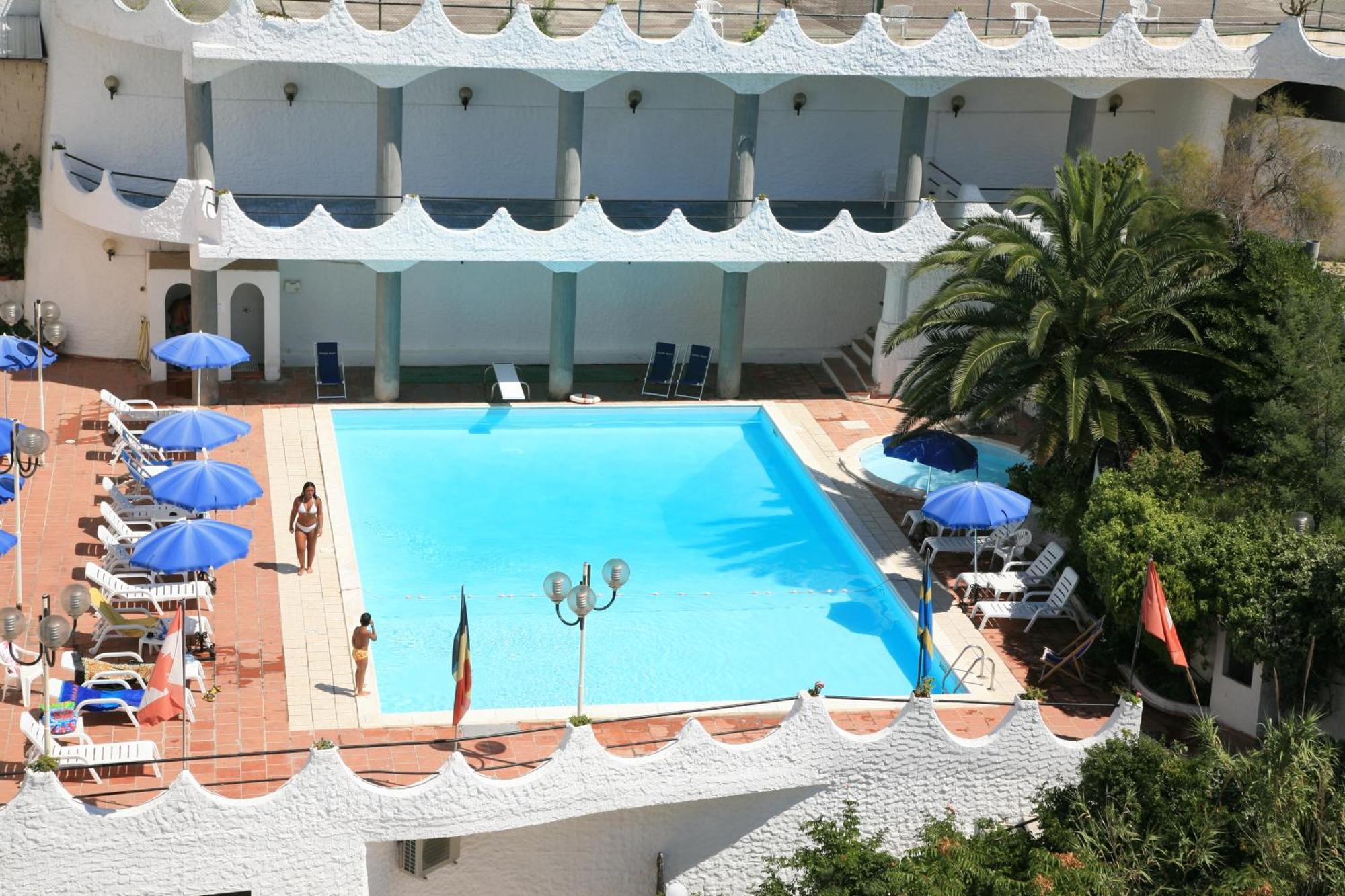 Hotel Falcone Vieste Esterno foto