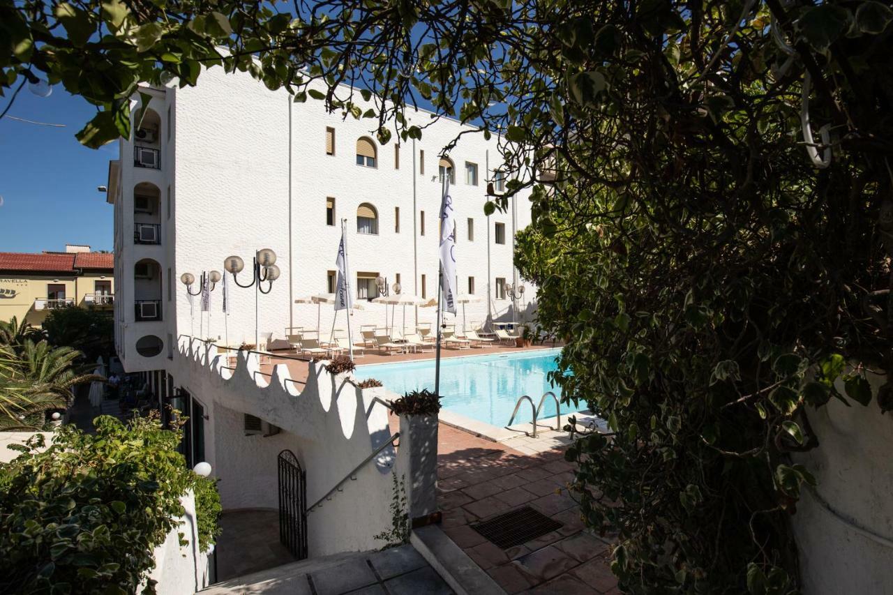 Hotel Falcone Vieste Esterno foto