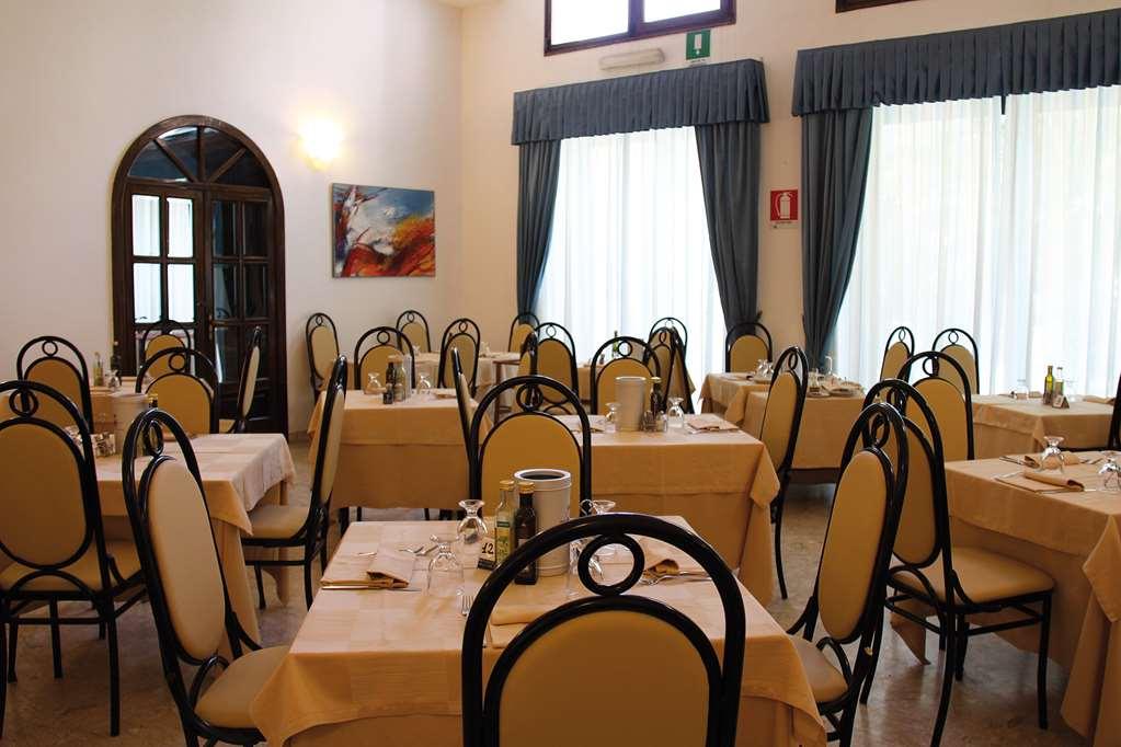 Hotel Falcone Vieste Ristorante foto